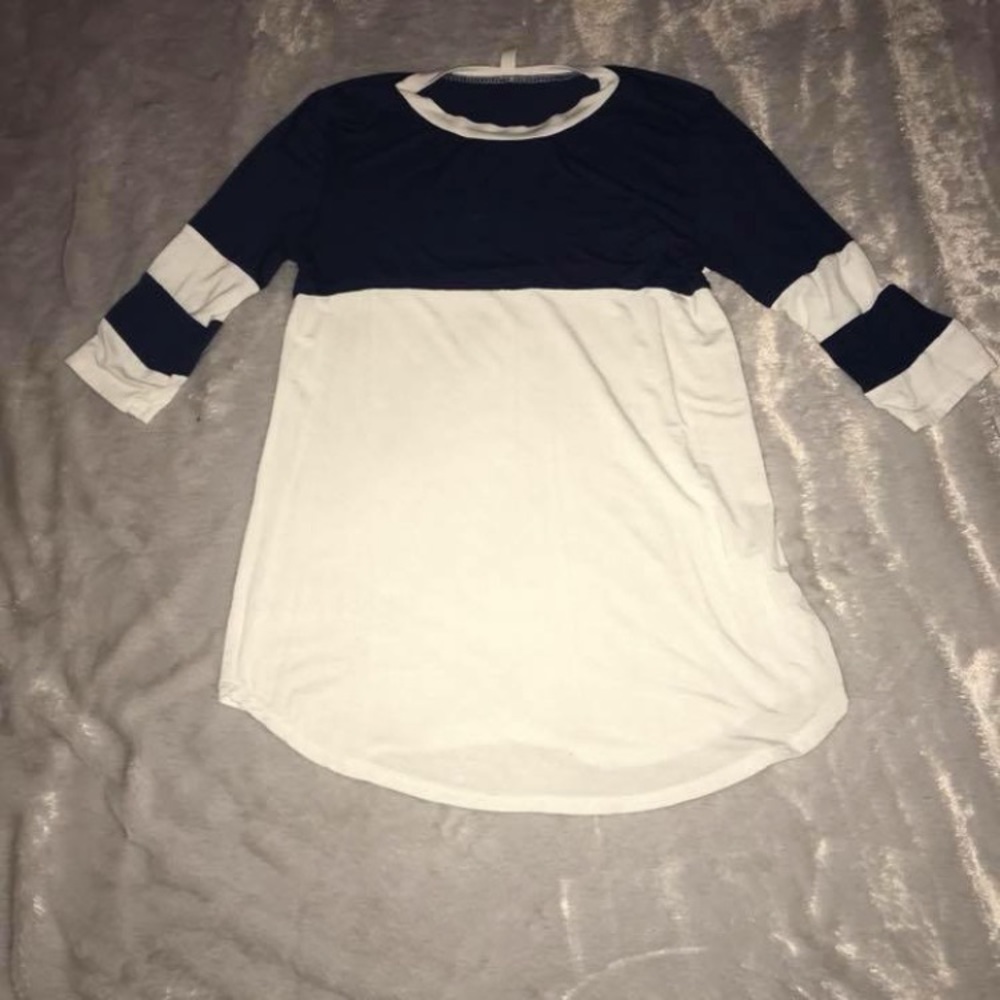 Navy & white varsity stripe 3/4 length sleeve SM